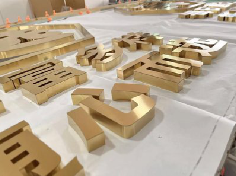 宁海拉丝不锈钢字的特点。